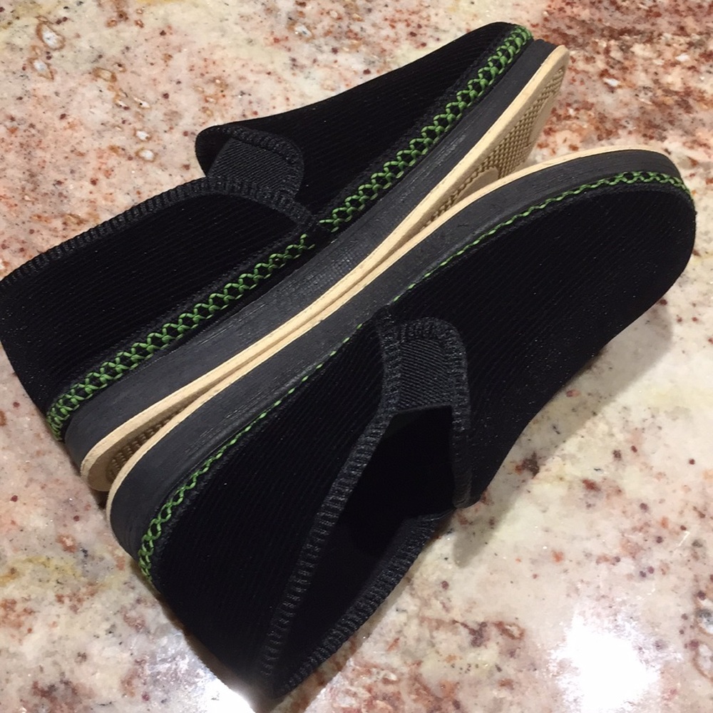 EUC boys slippers